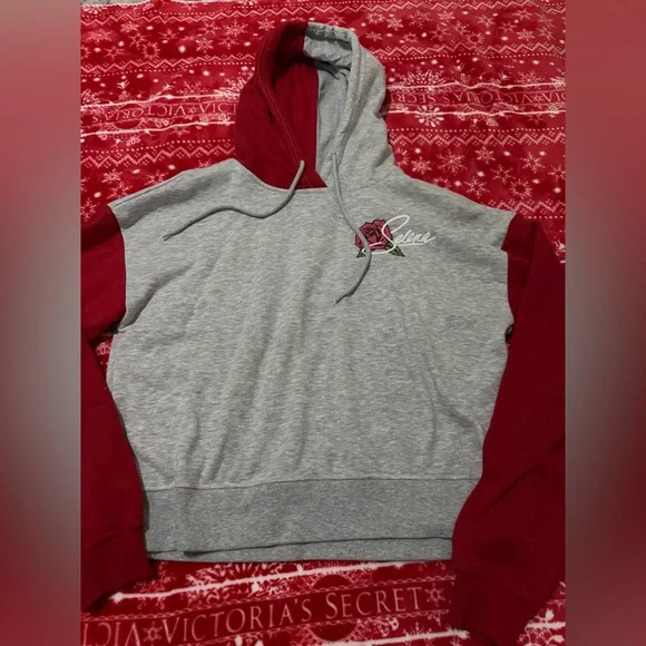 Selena Red and Gray Hoodie Set - Picture 2 of 9